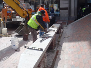 Adjusting and leveling seating